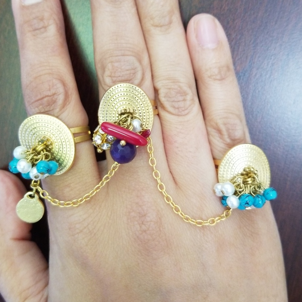 Baublebar three finger hand ornament
